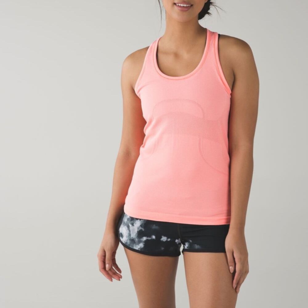 Lululemon Swiftly Tech Racerback Size 8 - Picture 13 of 13